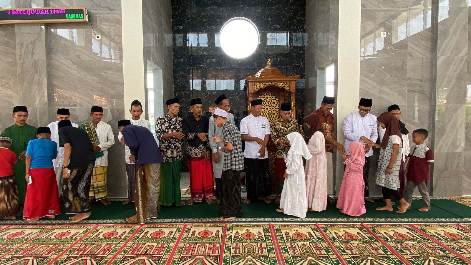 Kepala desa sindanghela adakan Jumling serta Membagikan Santunan anak yatim piatu