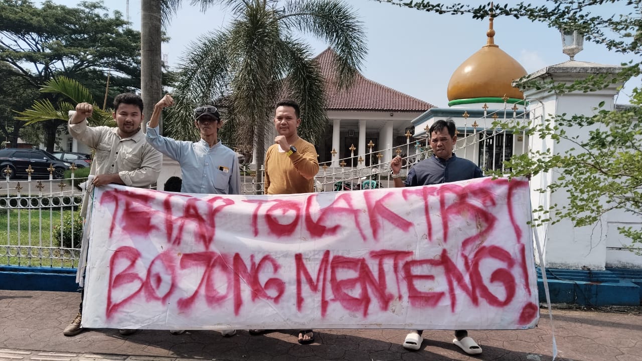 Aktivis Perlawanan TPST Bojong Menteng Tantang Pemkab Serang Debat Terbuka