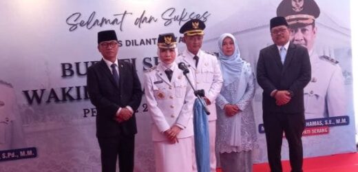 Gubernur Banten Andra soni  Melantik Hj. Ratu  Rachmatu Zakiyah dan Najib Hamas  sebagai Bupati dan Wakil Bupati Kabupaten Serang periode 2025-2030