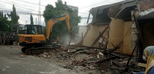 Pembongkaran Kios di Penancangan: Warga Kehilangan Mata Pencaharian, PT KAI dan Pemerintah Kota Serang Dianggap Arogan