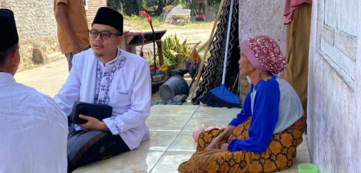 Kepala Desa Sindanghela Suheli Kunjungi Jalupang Wetan: Salat Jumat, Santunan, dan Silaturahmi Warga
