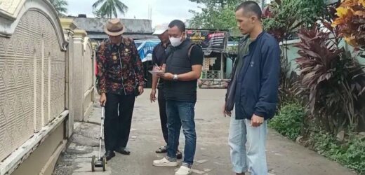 Kepala Desa Sindangheula Tinjau Langsung Kegiatan Opname Pembangunan SPAL dan Drainase