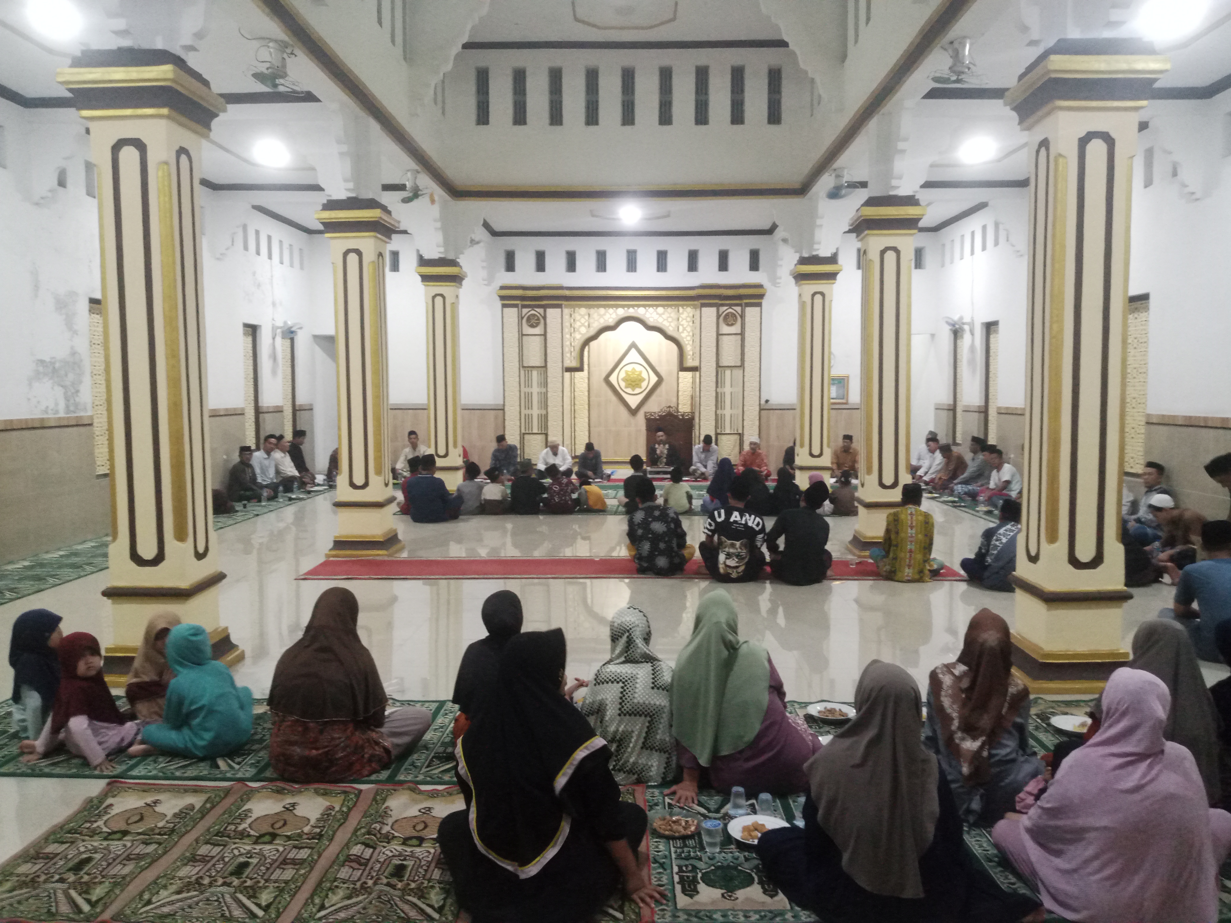 Warga Link Susukan Gelar 10 Muharam Santuni Anak Yatim Penuh Haru