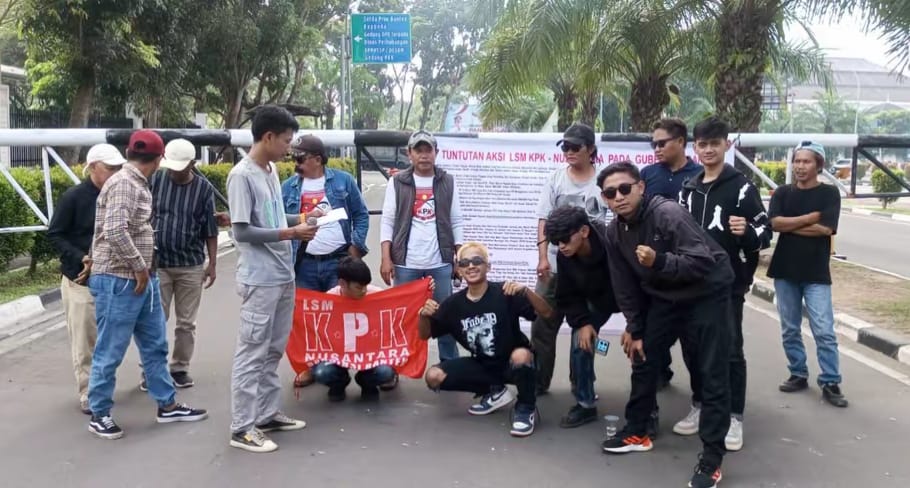 Aliansi Serang Utara ( Al – Serut ) Provinsi Banten. Kecewa pada SPMB SMA Negeri 4 kota Serang.