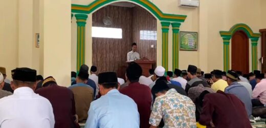 Kepala Desa Sindangheula Gelar Jumat Keliling di Masjid Nurul Mubin, Santuni Anak Yatim dan Kunjungi Ponpes di Kampung Serut