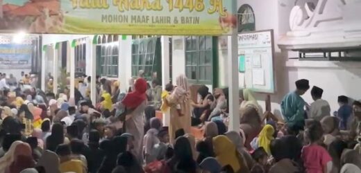 Warga Kasunyatan Kecamatan Kasemen Gelar 10 Muharam.Bagikan Santunan 350Anak Yatim Bentuk Kepedulian Bagi Sesama