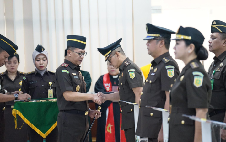 Kajati Banten Lantik Pejabat Eselon III, Dorong Profesionalisme dan Integritas