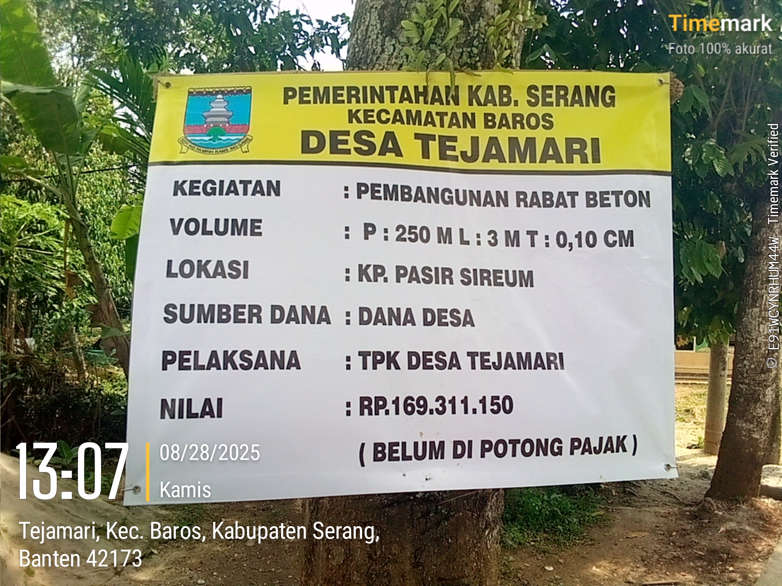 Pekerjaan Jalan Rabat Beton di Desa Tejamari Baru Seumur Jagung Sudah Retak , Disinyalir Tidak Sesuai Operasional Prosedur dan Minim Pengawasan