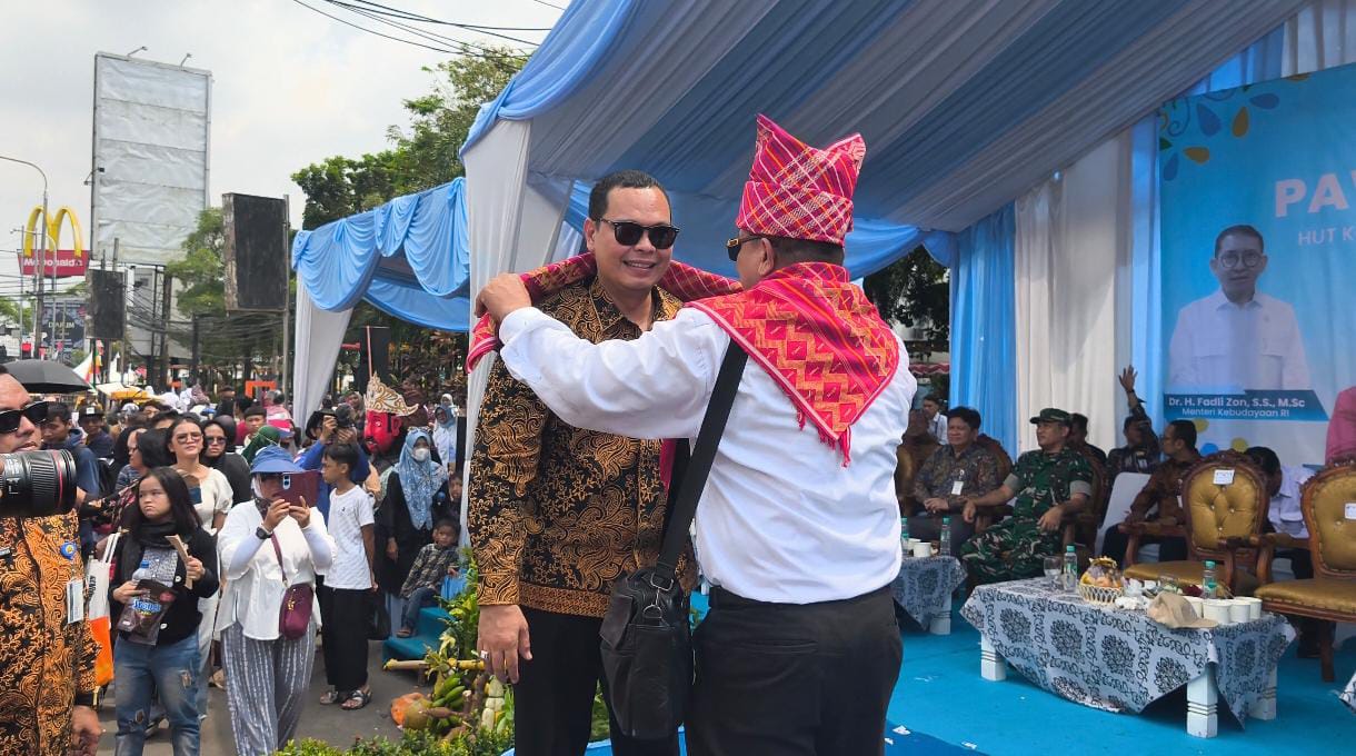 Budaya Karo Curi Perhatian di Pawai Budaya HUT ke-18 Kota Serang