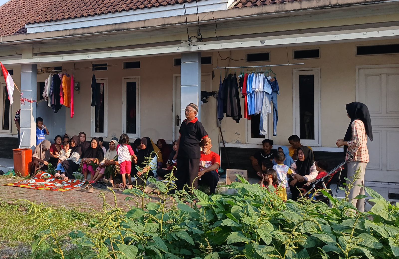 Ucapan Terimakasih Warga Cipocok Jaya Kepada KMDI Banten Pasa Bakti Sosial dan Bantuan Beras Warga