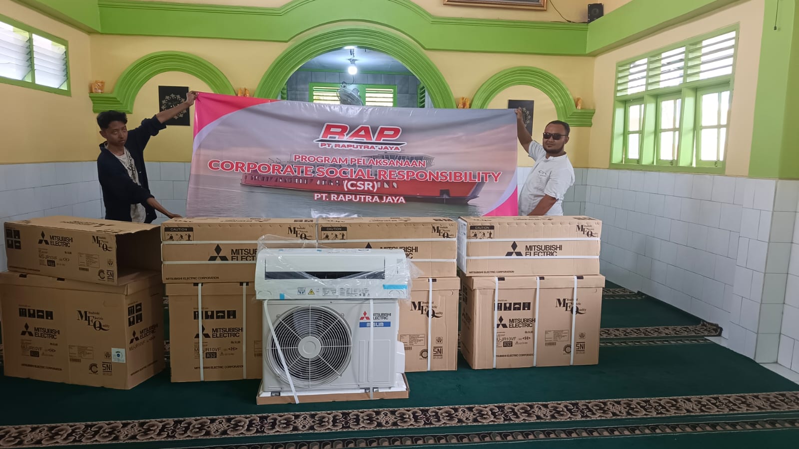 Lewat Program CSR, PT. Raputra Jaya Bantu Mushola dan Fasilitas Lingkungan di Merak