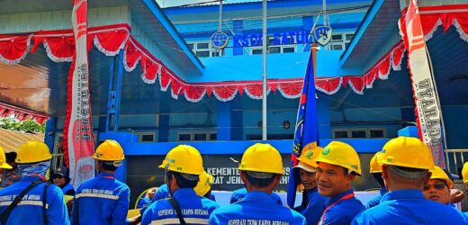 Diancam Bongkar Bobrok Kantor KSOP Satui Tanah Bumbu, Tuntutan Demo Buruh Koperasi TKBM Dikabulkan