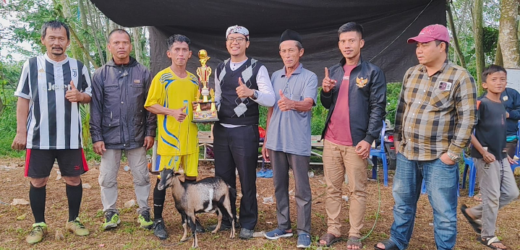 Final Turnamen Sepakbola Oplosan Jelupang Wetan Sukses, Kepala Desa Sindangheula Apresiasi Panitia dan Pemuda