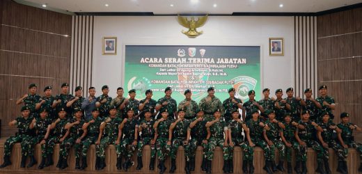 TONGKAT KOMANDO DANYONIF 318 KOSTRAD RESMI DI SERAH TERIMAKAN.