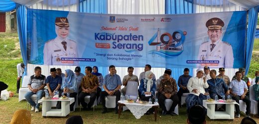 Bupati Serang Kunjungi Desa Sindangheula, Sapa Warga dan Salurkan Sembako
