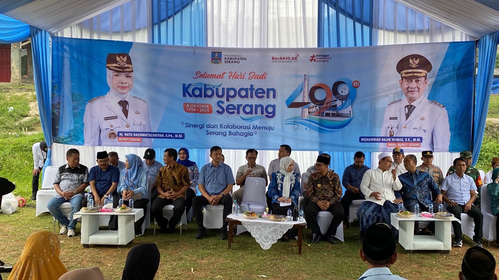 Bupati Serang Kunjungi Desa Sindangheula, Sapa Warga dan Salurkan Sembako