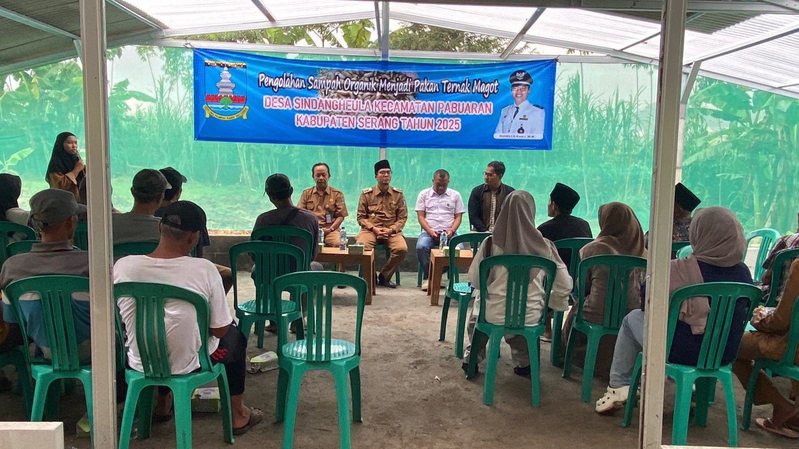 Pemdes Sindangheula Latih Warga Olah Sampah Organik Jadi Pakan Maggot