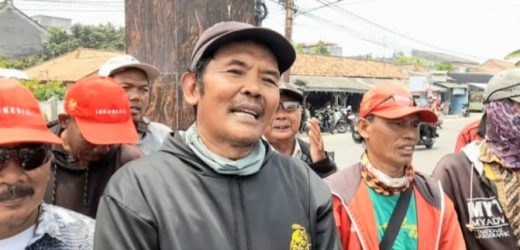 Beberapa Tukang Ojek dan Guru Keluhkan Rencana Demo di Tugu Mauk.