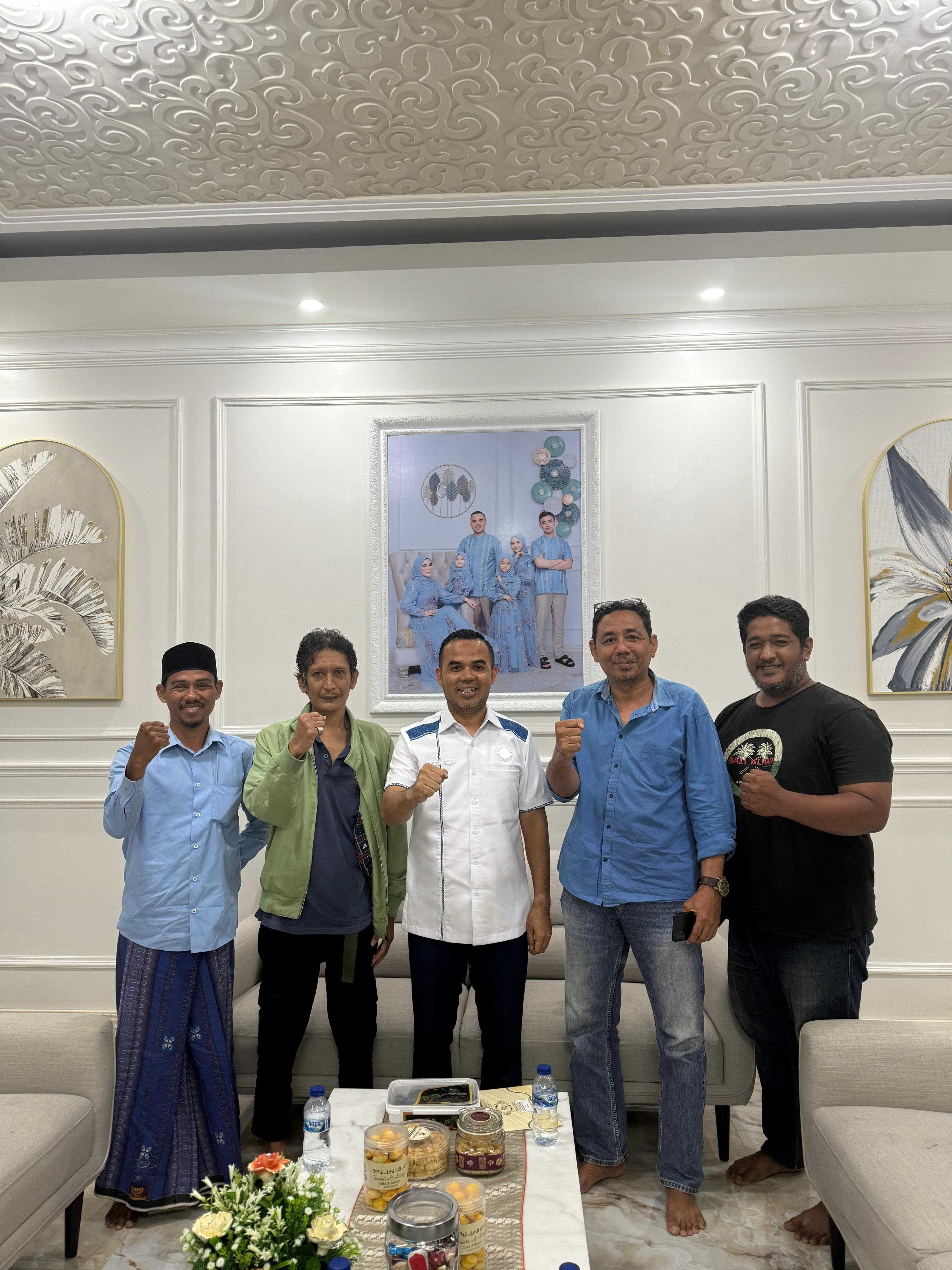 WAKIL KETUA II LASKAR NKRI PROVINSI BANTEN ANDI PAUL TEMUI DEDE ROHANA, ANGGOTA DPRD PROVINSI BANTEN, BAHAS SINERGI DAN PEMBERDAYAAN MASYARAKAT