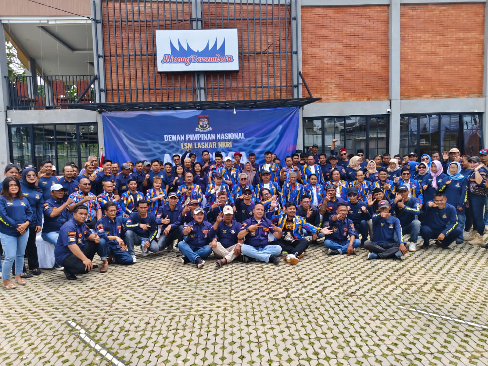 LSM Laskar NKRI Deklarasikan 9 Pernyataan Sikap Nasional di KM 0 Sentul: Seruan Selamatkan Sejarah Bangsa & Kembalikan Semangat UUD 1945