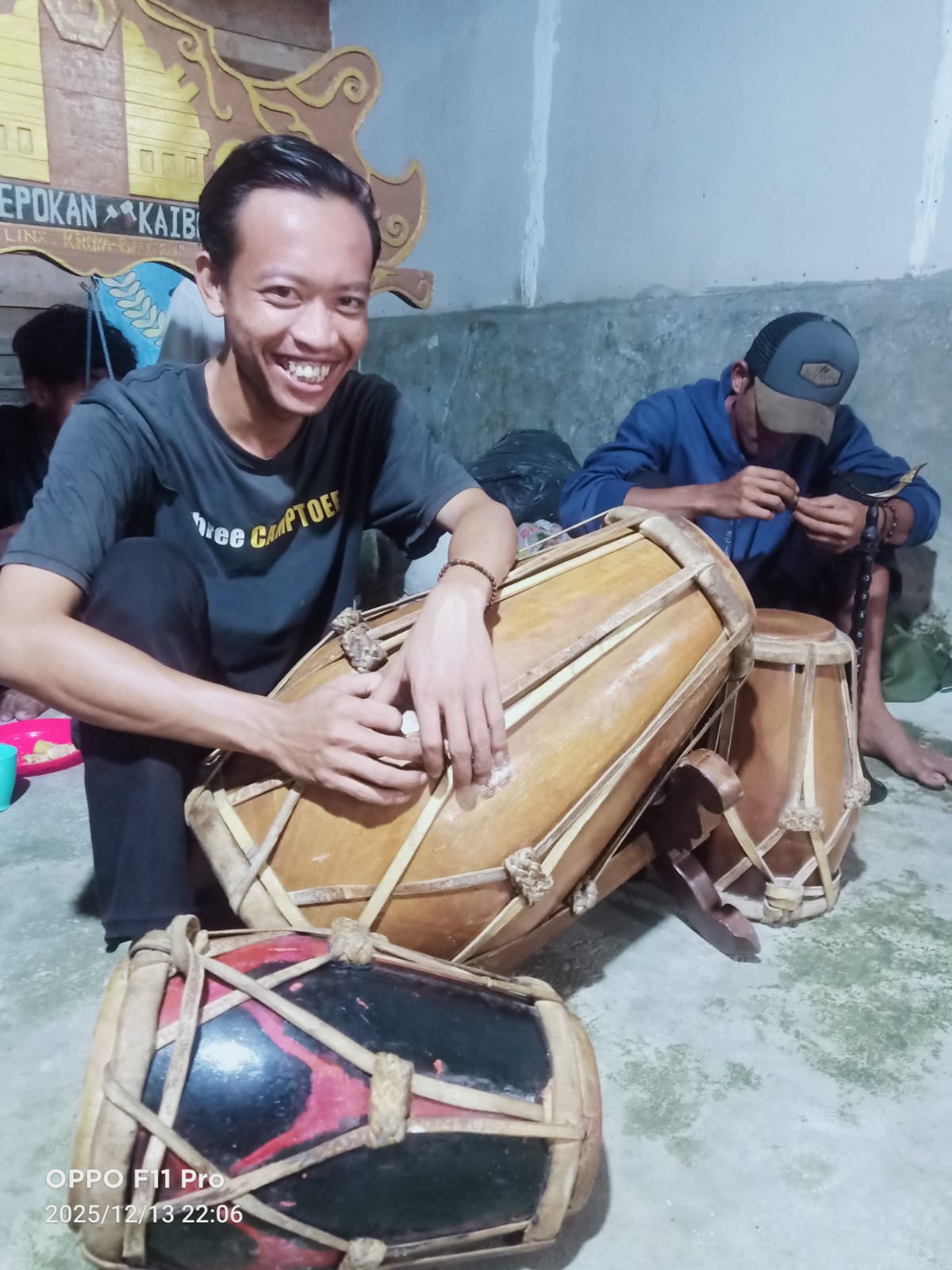 Seni budaya pencak silat padepokan terumbu kaibon butuh perhatian pemerintah alat alat tak layak pakai