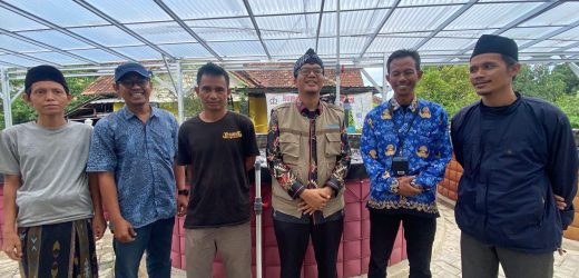 Pemdes Sindangheula dan BUMDes Sindangkarya Panen Raya Perdana Ikan Nila Program Ketahanan Panga