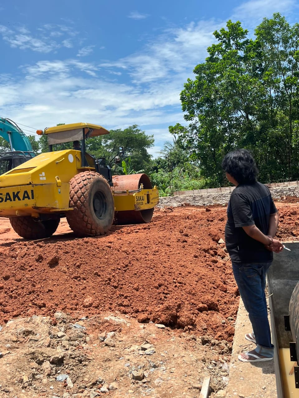 Dampak Pembangunan Infrastruktur terhadap Hak Asasi Manusia Penulis Supriyatna Mahasiswa Fakultas Hukum Universitas Pamulang