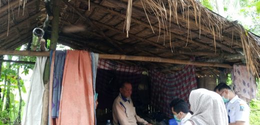 Gerak Cepat Camat petir , Desa, dan Puskesmas Petir Tangani Kondisi Bapak Sukardi