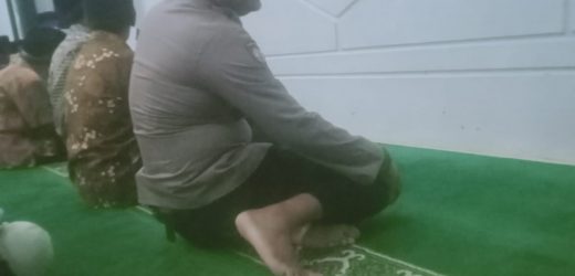 Anggota Polsek bojongmanik giat patroli serta solat subuh berjamaah bersama alim ulama bentuk ketakwaan