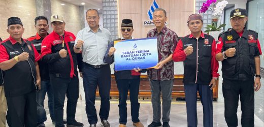 PAM JAYA BERI HIBAH CSR PROGRAM SEDEKAH SATU JUTA AL QURAN MADAS NUSANTARA UNTUK BENCANA SUMATERA, ACEH DAN SUMBAR