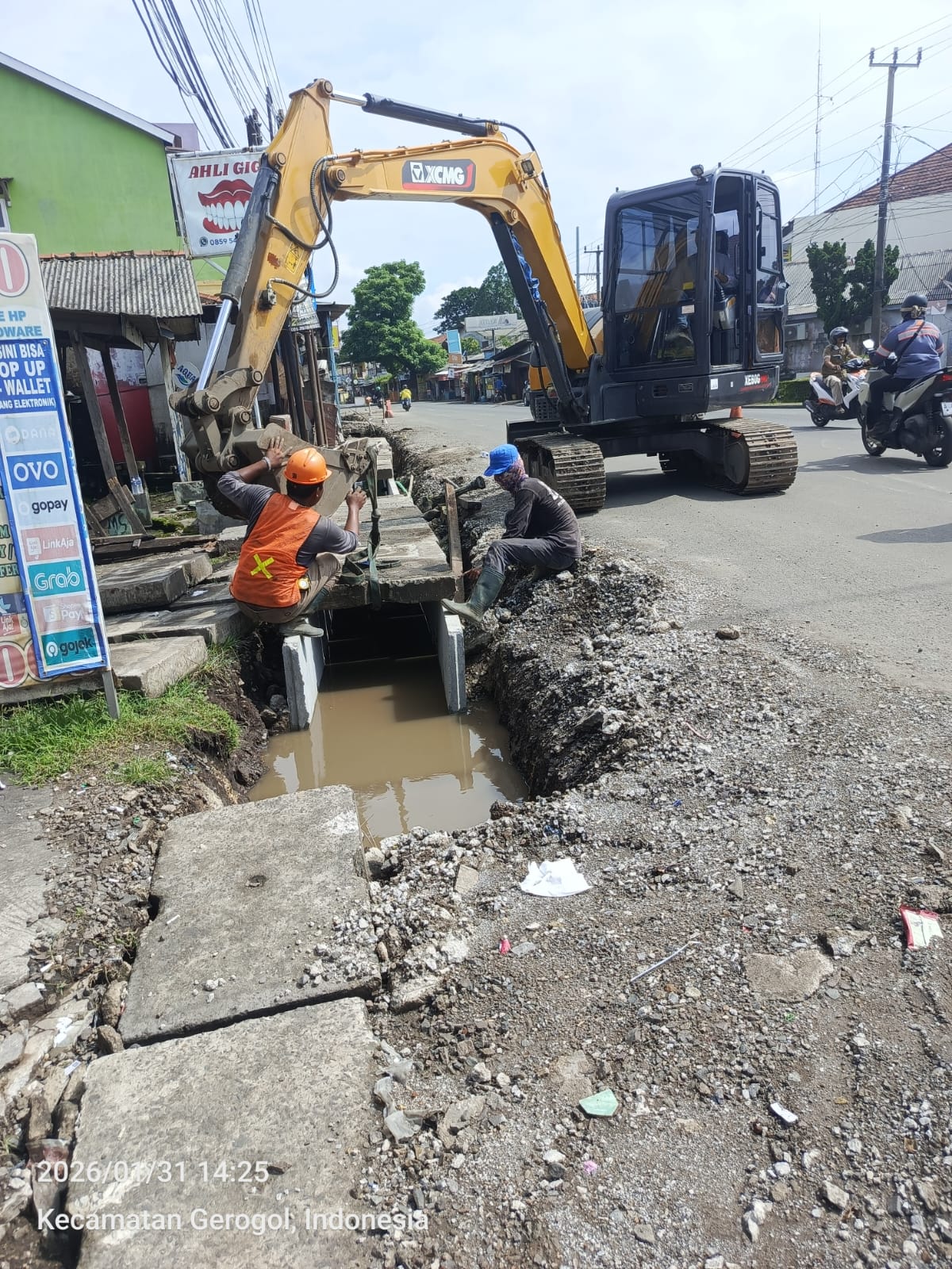 Proyek Bobrok dan Amburadul, PT Galih Medan Persada Diduga Langgar Aturan dan Rugikan Warga Gerogol