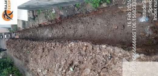 Pekerjaan U-DHIT Di jalan juhdi kota serang abaikan APD pekerja