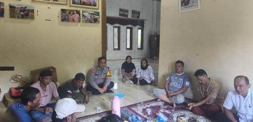 Door To Door Home, Bhabinkamtibmas Polsek Cimarga Polres Lebak Sosialisasi Bahaya Narkoba, Kenakalan Remaja, Tawuran, Balap Liar, Asusila Dan Genk Motor Kepada Warga Sangiangjaya Cimarga