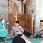 Siraman Rohani di Masjid Al Fitrah Polres Lebak, Personil Antusias Ikuti Ceramah Ustadz Abdurahman