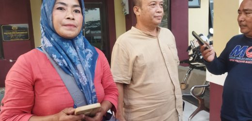 Hampir Setahun Kasus Penganiayaan di Desa Cilabanbulan Belum Mendapatkan Keadilan, Korban Bersama Kuasa Hukum Datangi Polsek Menes