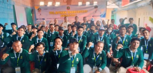 Dukung Kemandirian Pemuda, Dispora Banten Gelar Pelatihan barbershop Angkatan Satu