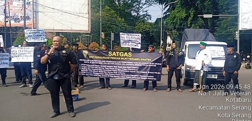 Geram dengan Aksi Debt Collector, Terumbu Banten Turun ke Jalan: Usut Pembacokan dan Pecat Oknum Terlibat