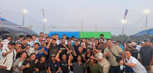 Squad 180 Melaju ke Final, Ribuan Penonton Padati Semifinal Turnamen Bola Voli Kapolres Pandeglang