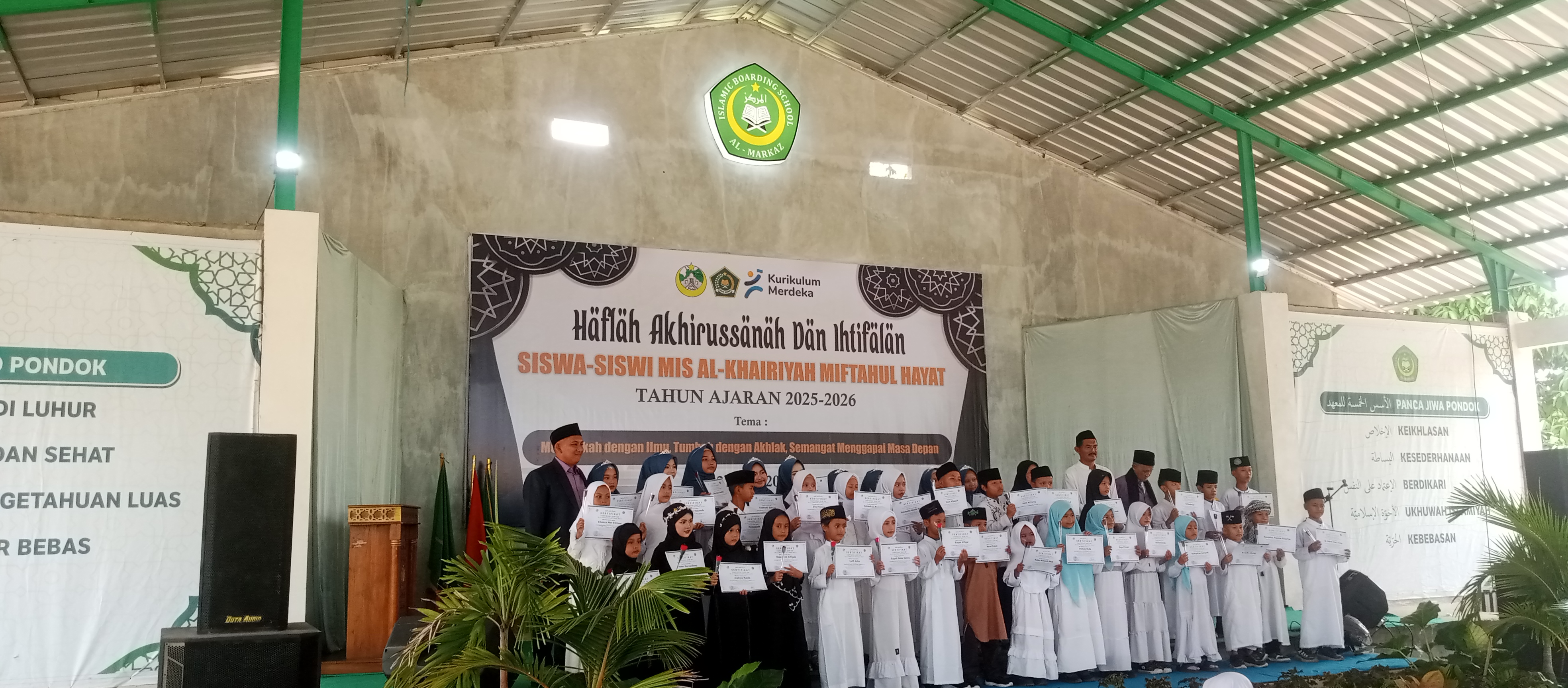 Haflah Akhirussanah Dan Ihtifalan Siswa Siswi Mis Al- Khairiah Miftahul Hayat
