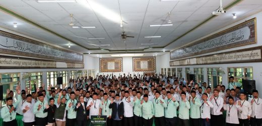 Menyambung Amanah, Menguatkan Khidmah: Alumni Gontor 2003 Persembahkan Wakaf untuk Abad Kedua Pondok